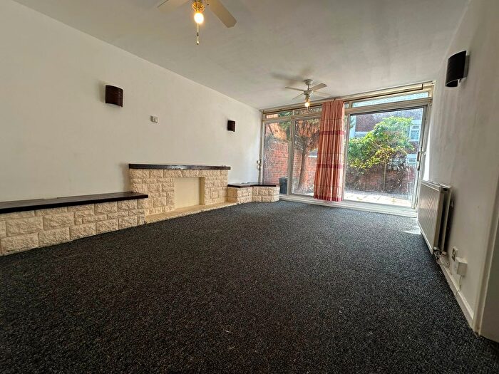 3 Bedroom Terraced House To Rent In Kenneth Road, Romford, RM6