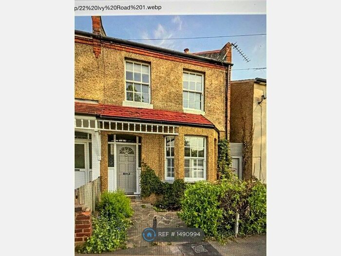 2 Bedroom Semi-Detached House To Rent In Ivy Road, Hounslow, TW3