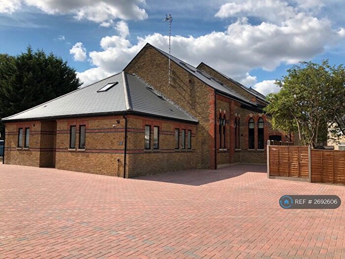 2 Bedroom Flat To Rent In Old Church House, Rainham, Gillingham, ME8