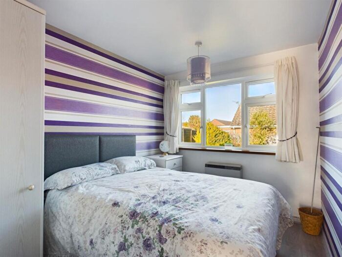 2 Bedroom Detached Bungalow For Sale In Camelot Gardens, Sutton-On-Sea, LN12