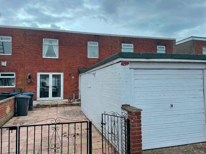 3 Bedroom Terraced House To Rent In Honister Place, Newton Aycliffe, DL5