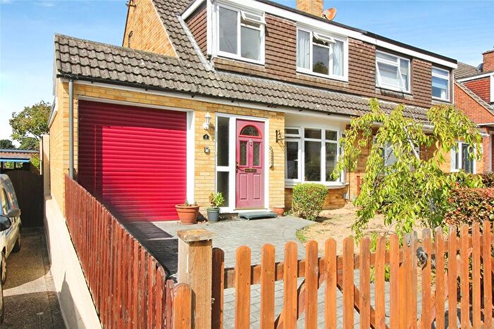 3 Bedroom Semi Detached House For Sale In Tintern Crescent, Reading, RG1