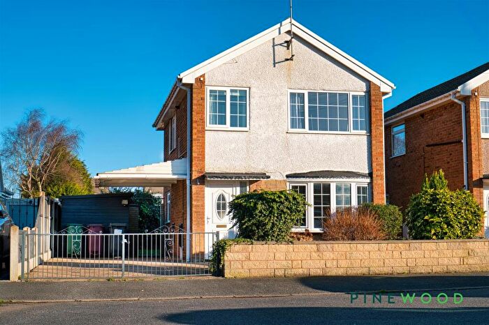 3 Bedroom Detached House To Rent In Northfields, Clowne, Chesterfield, Derbyshire, S43