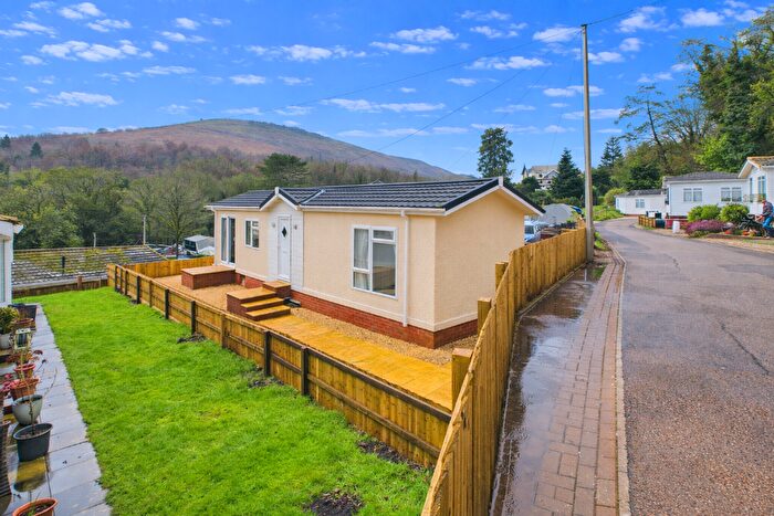 2 Bedroom Park Home For Sale In Woodland Park, Pontypool, NP4