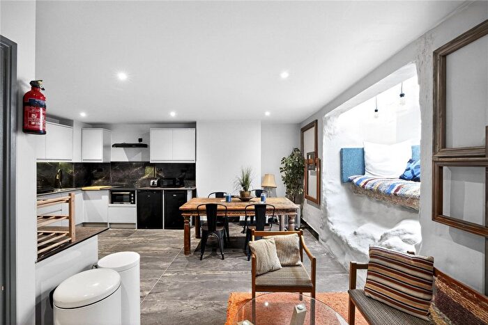 4 Bedroom Terraced House To Rent In Duke Road, London, W4