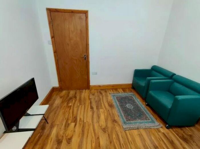 1 Bedroom Flat To Rent In Waghorn Road, London E13