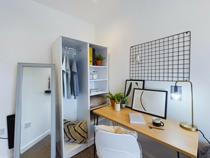 4 Bedroom Flat To Rent In Saxony Road, Liverpool, L7