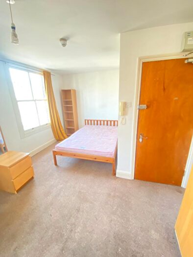 Studio To Rent In Bryantwood Road, N7