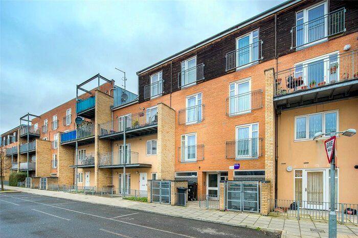 2 Bedroom Flat To Rent In Academia Way, Tottenham, London, N17