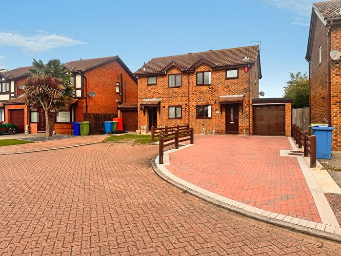 2 Bedroom Semi-Detached House For Sale In Clerke Drive, Sittingbourne, ME10