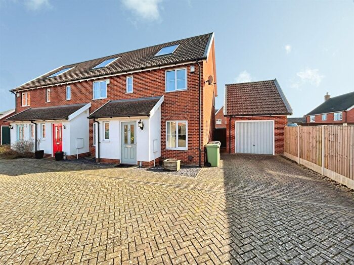 2 Bedroom Semi-Detached House For Sale In Sir Archdale Road, Swaffham, PE37