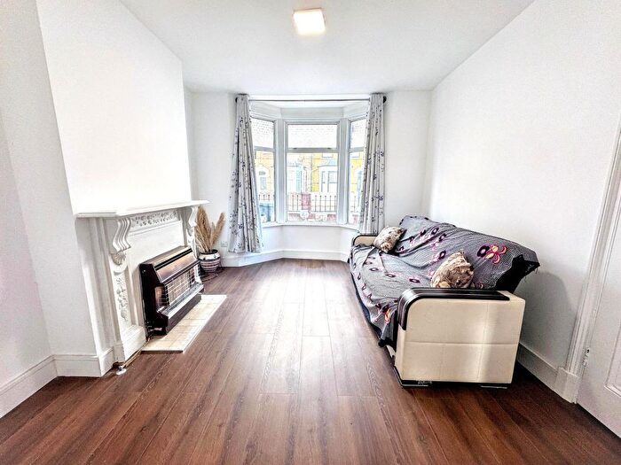 2 Bedroom Property To Rent In Morley Road, Stratford, E15