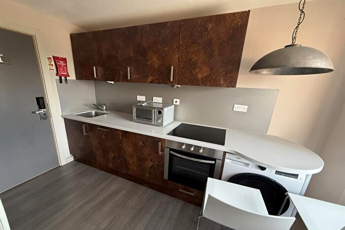 Apartment To Rent In Saxon Court, Church Street, RG1