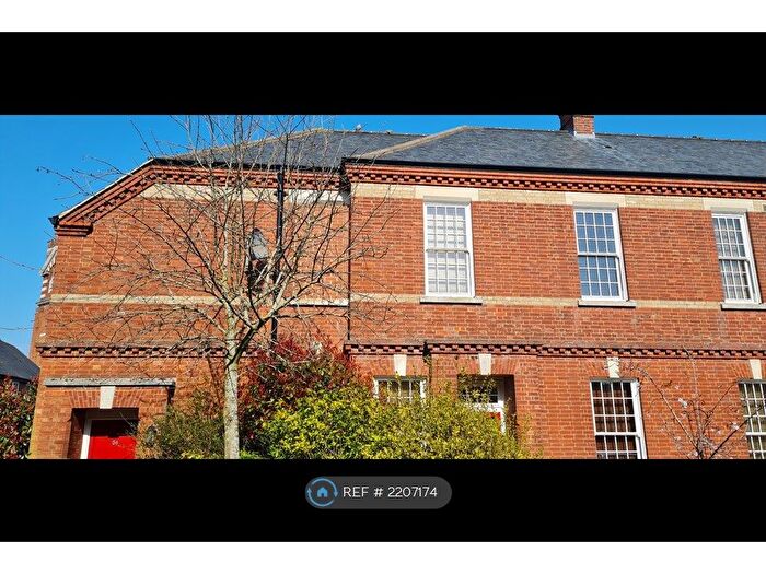 3 Bedroom Maisonette To Rent In Watertower Way, Basingstoke, RG24
