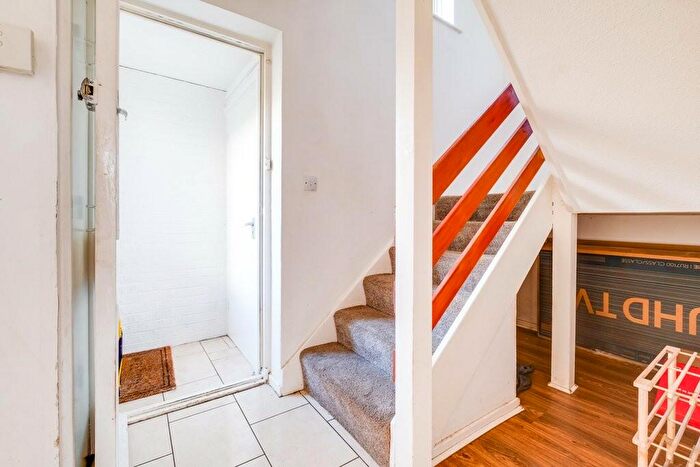 2 Bedroom End Of Terrace House To Rent In Parker Street, Edgbaston, Birmingham, B16