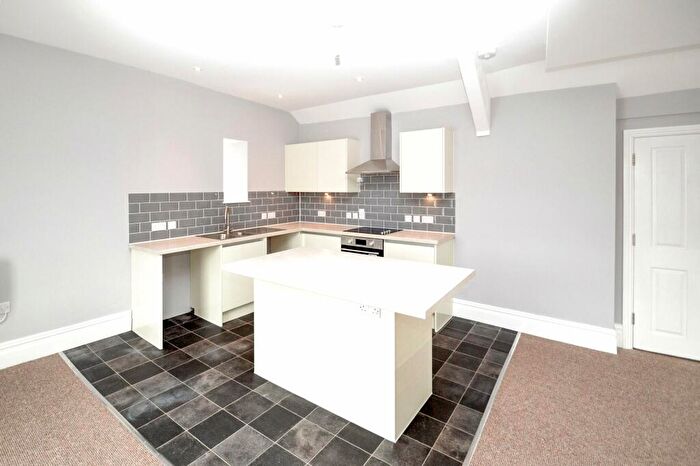 3 Bedroom Apartment For Sale In New Road, Bideford, EX39