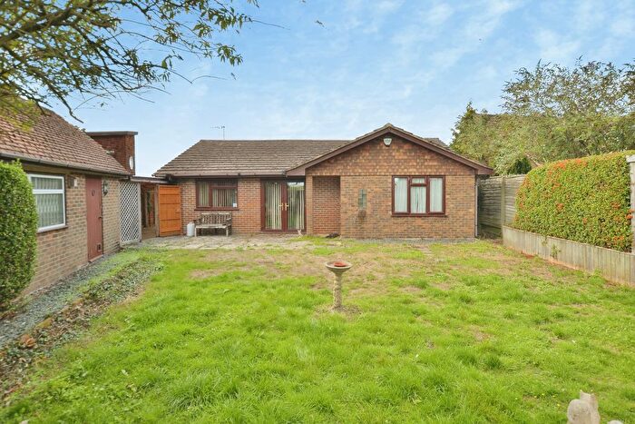 2 Bedroom Bungalow For Sale In Pluckley Road, Charing, Ashford, Kent, TN27