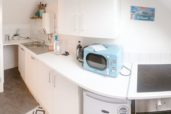 1 Bedroom Studio To Rent In Raveley Street, London, NW5