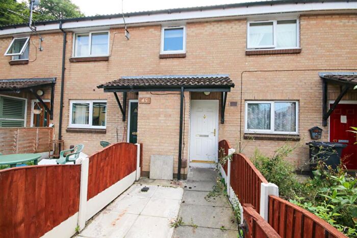 2 Bedroom Flat To Rent In Millers Street, Eccles, M30