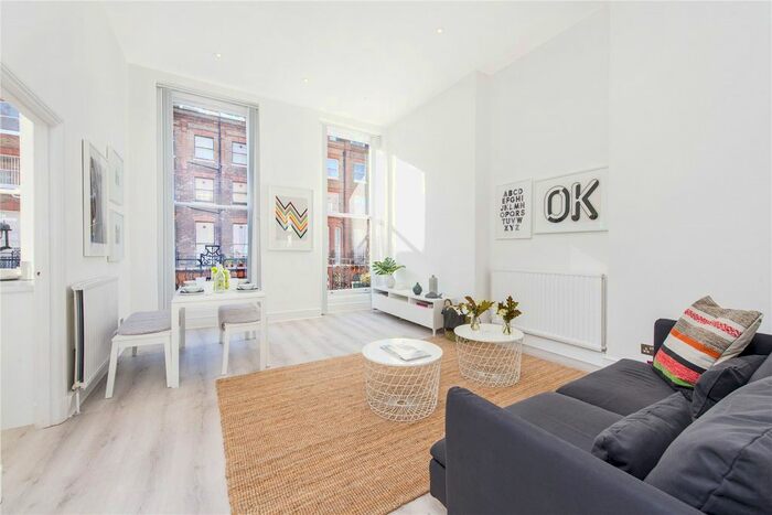 1 Bedroom Flat To Rent In Nottingham Place, Marylebone, W1U