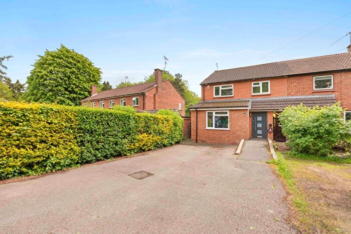 4 Bedroom End Of Terrace House For Sale In Bell Lane, Little Chalfont, HP6