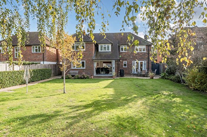 3 Bedroom Detached House For Sale In Woking, Surrey, GU22