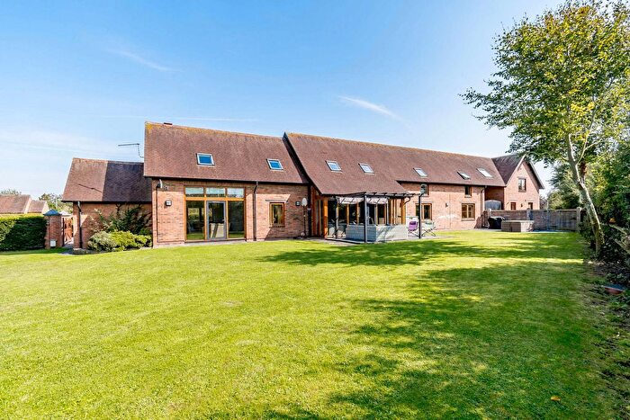 4 Bedroom Barn Conversion For Sale In Stoke Pound Lane Stoke Pound Bromsgrove, Worcestershire, B60