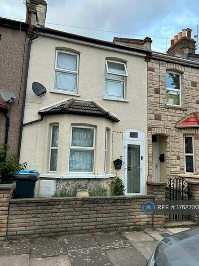 3 Bedroom Terraced House To Rent In Cornwallis Grove, London, N9