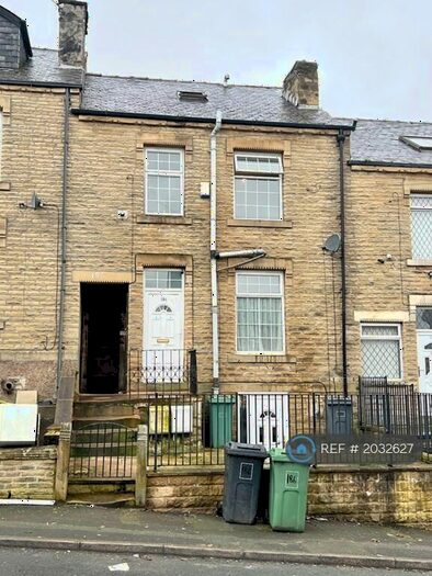 3 Bedroom Terraced House To Rent In Moorbottom Road, Huddersfield, HD1