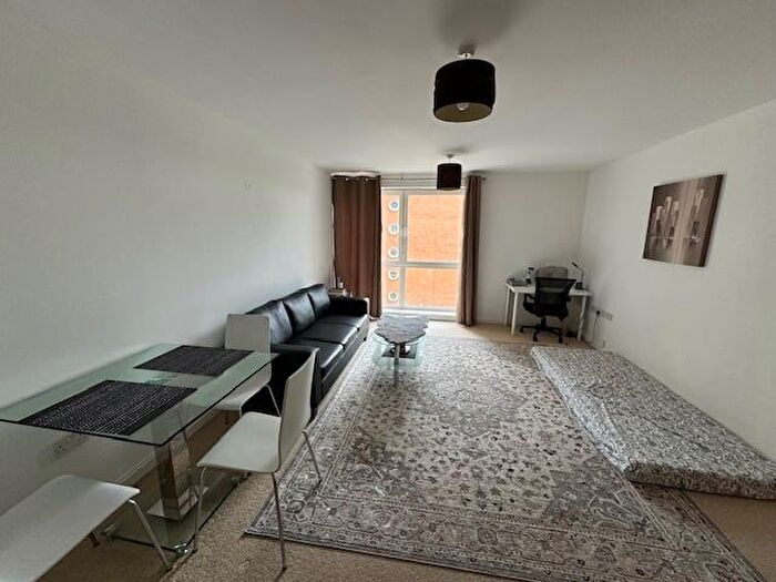 1 Bedroom Flat For Sale In Heol Glan Rheidol, Cardiff, CF10