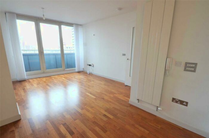 1 Bedroom Apartment To Rent In Leftbank, Spinningfields, Manchester, M3