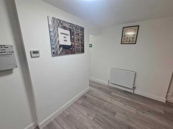 1 Bedroom Property To Rent In Worcester Road, Bromsgrove, B61