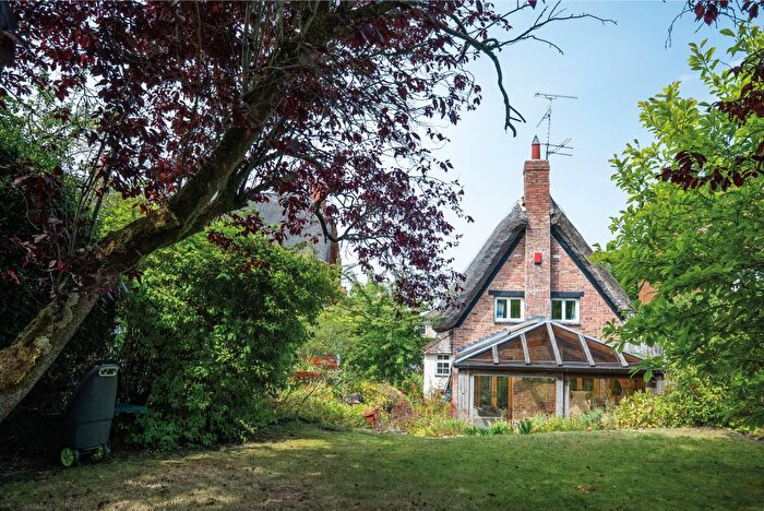 4 Bedroom Cottage For Sale In Wroughton, Swindon, SN4