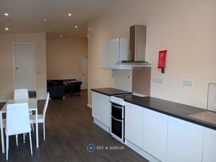 1 Bedroom Flat To Rent In Market Street, Stoke On Trent, ST3