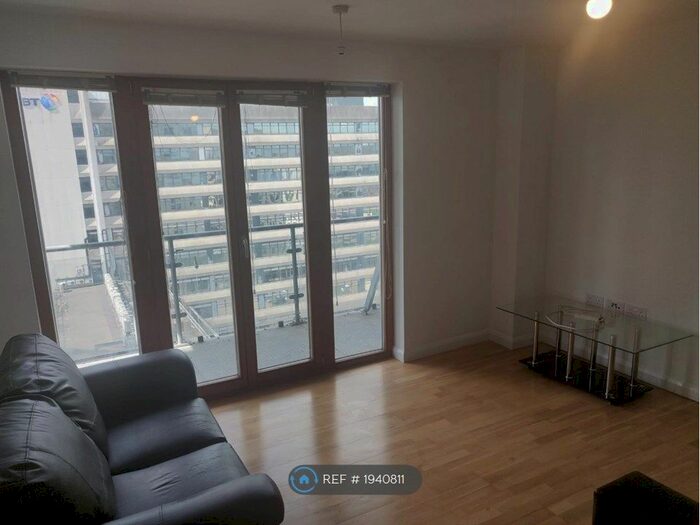 1 Bedroom Flat To Rent In Icon Building, Ilford, Great London, IG1