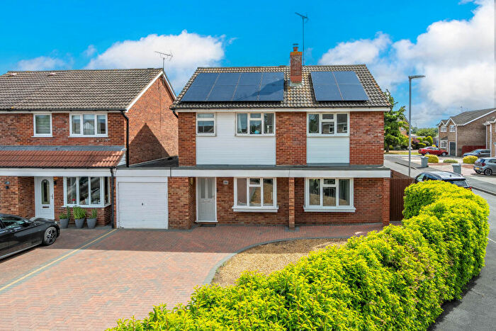 4 Bedroom Link Detached House For Sale In Towning Close, Deeping St James, Peterborough, PE6