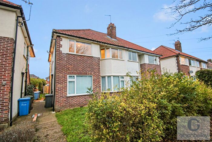 2 Bedroom Flat For Sale In Glenmore Gardens, Norwich, NR3