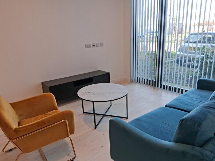 2 Bedroom Flat To Rent In Gavel Drive, Rugby, Warwickshire, CV21