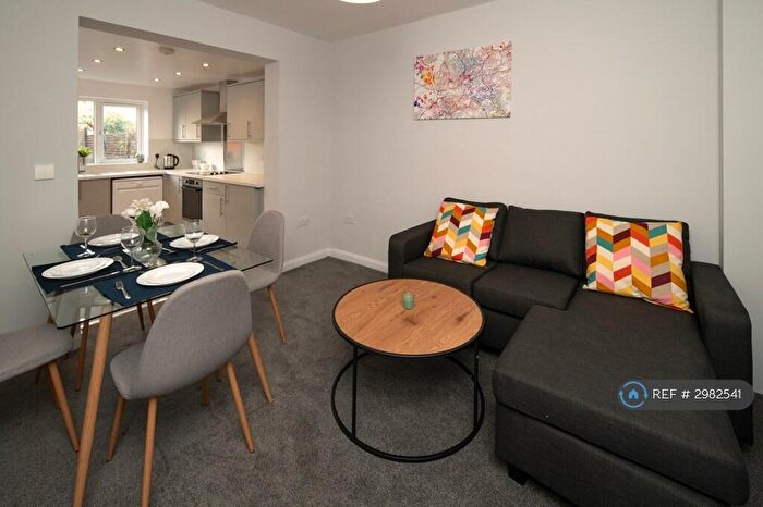 4 Bedroom Terraced House To Rent In Sandbach Road, Bristol, BS4