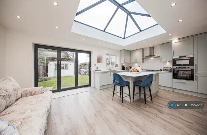 3 Bedroom Semi Detached House To Rent In Lunsford Lane, Aylesford, ME20