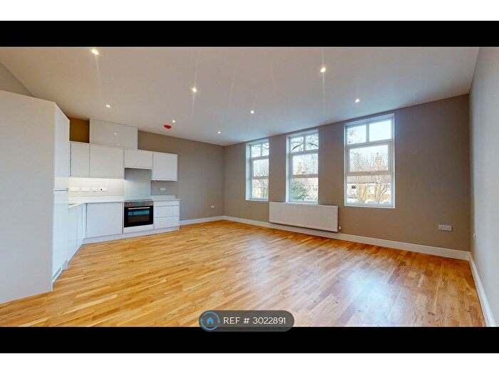 2 Bedroom Flat To Rent In Beckenham Road, Beckenham, BR3
