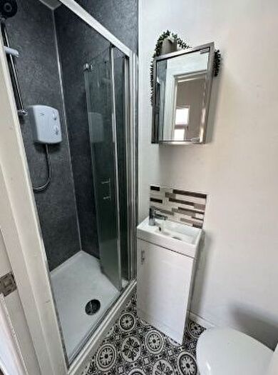 6 Bedroom Semi-Detached House To Rent In Leopold Street, Derby, DE1