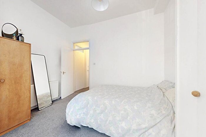 1 Bedroom Flat To Rent In Woodstock Road, Stroud Green, N4