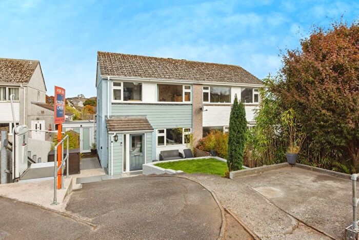 3 Bedroom Semi Detached House For Sale In Hanson Road, Liskeard, Cornwall, PL14
