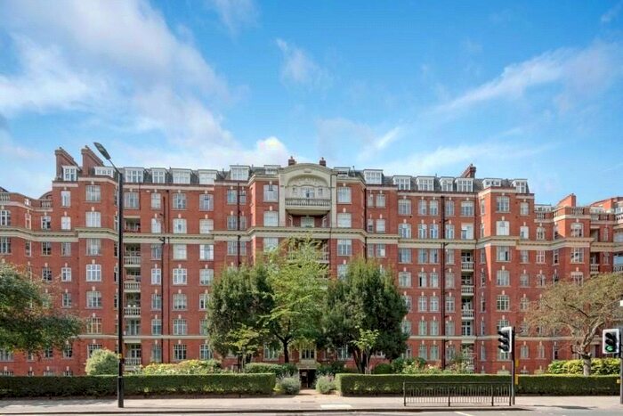 3 Bedroom Flat To Rent In Maida Vale, London, W9