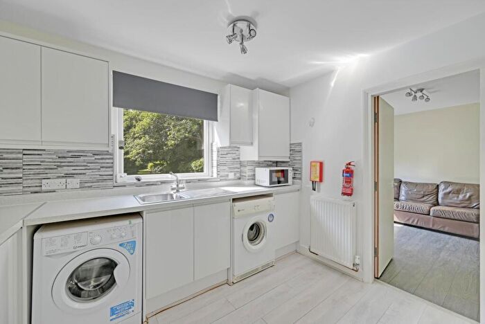 4 Bedroom Flat To Rent In Broomhall Road, Sheffield, S10