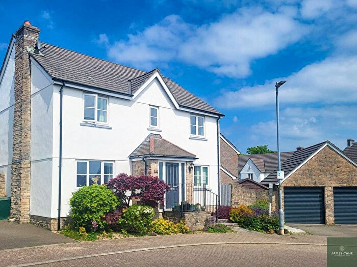 4 Bedroom Detached House For Sale In College Way, Truro, TR1