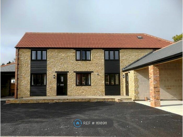 3 Bedroom Semi-Detached House To Rent In Silver Street, South Petherton, TA13