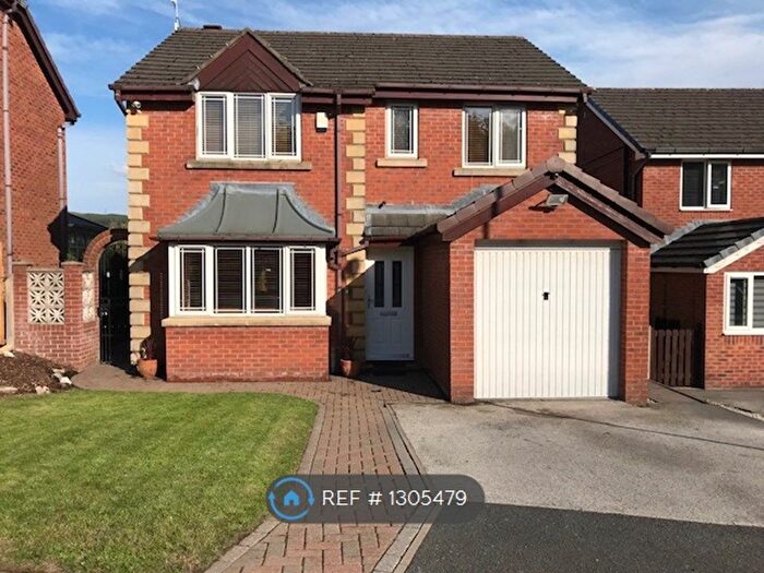 4 Bedroom Detached House To Rent In Lower Fields Rise, Shaw, Oldham, OL2