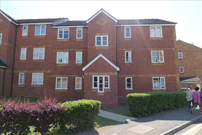 1 Bedroom Flat To Rent In Redford, Feltham, TW13
